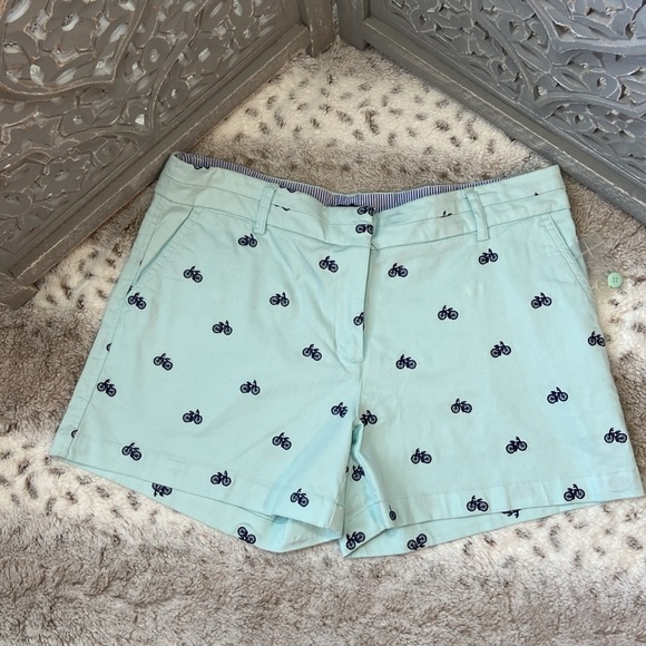 NWT! British Kahaki shorts size 10 mint green navy embroidered bicycle vacation - Picture 1 of 12